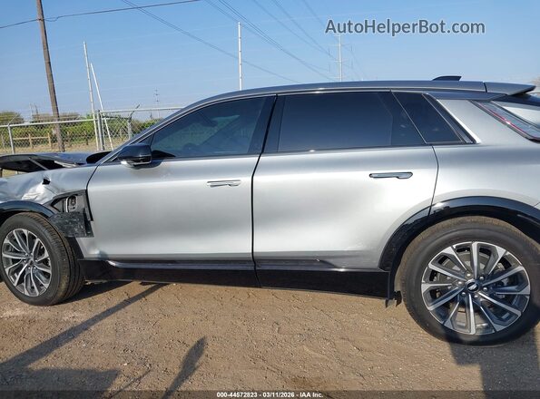 1GYKPVRKXRZ116217 2024 CADILLAC OTHER Silver Vista interior trasera