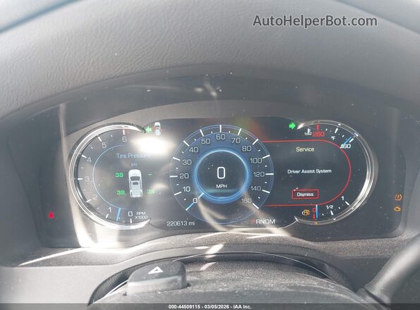 1GYS3CKJ7GR152011 2016 CADILLAC ESCALADE Серебряный Вид задних сидений