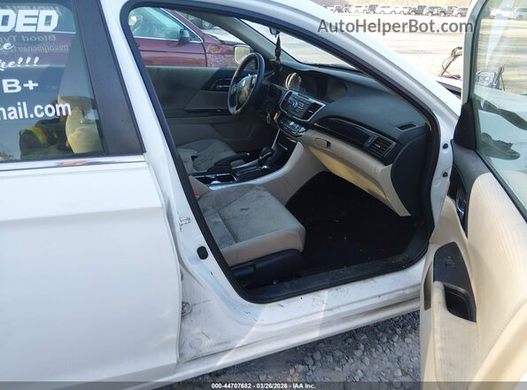 1HGCR2F34GA093157 2016 HONDA ACCORD Белый Вид салона спереди