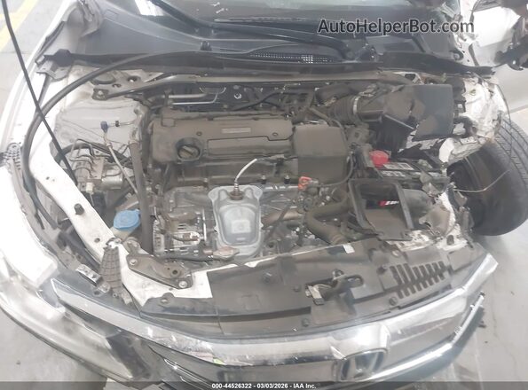 1HGCR2F79HA219632 2017 HONDA ACCORD White Vista trasera