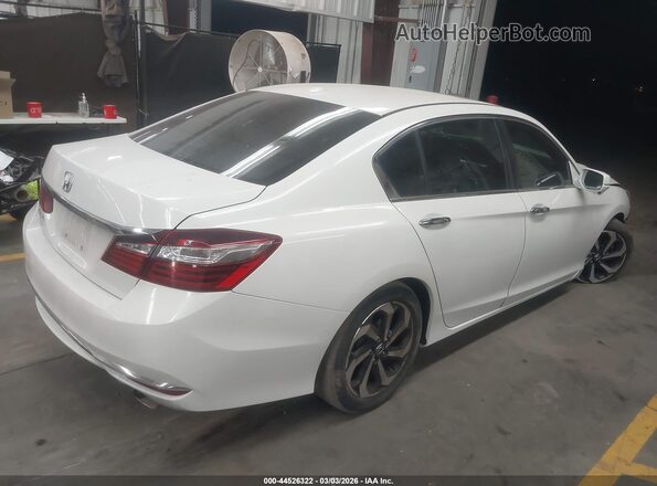 1HGCR2F79HA219632 2017 HONDA ACCORD White Trasero derecho
