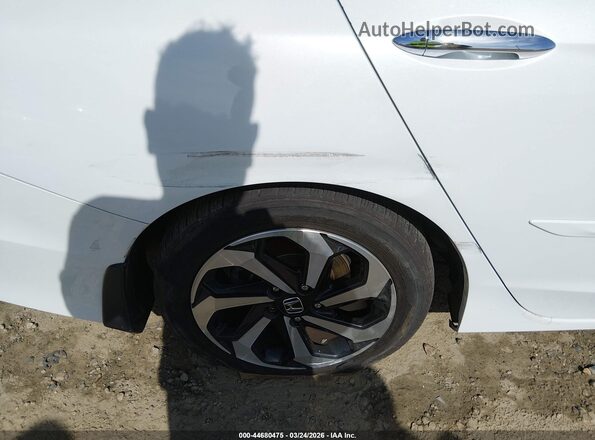 1HGCR2F84HA242129 2017 HONDA ACCORD Белый 
