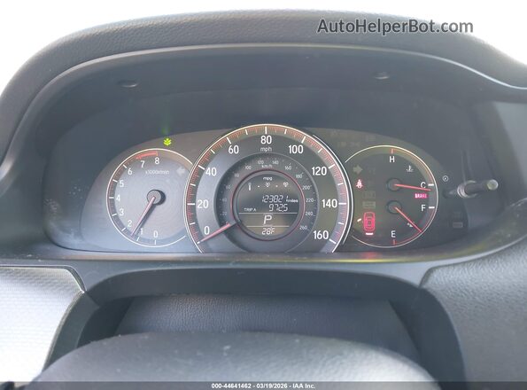 1HGCT1B71HA001847 2017 HONDA ACCORD Red Вид задніх сидінь