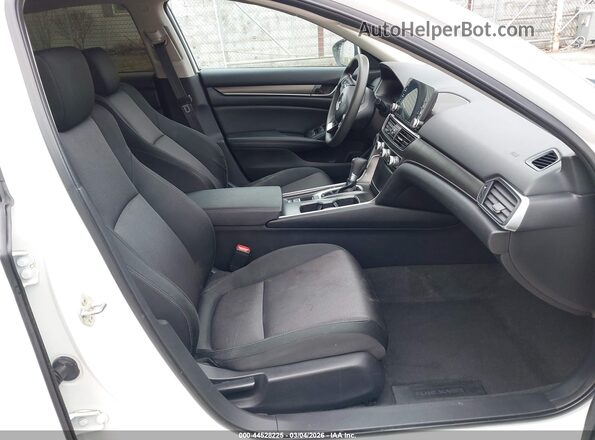 1HGCV1F16KA029330 2019 HONDA ACCORD White Vista interior delantera