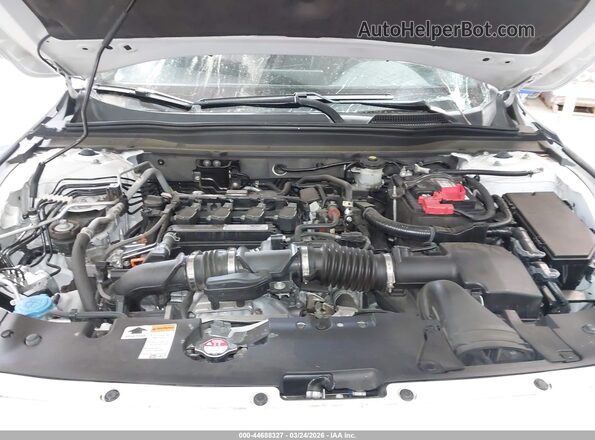 1HGCV1F33KA015337 2019 HONDA ACCORD White უკანა ხედი