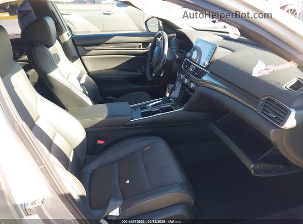 1HGCV1F36LA069636 2020 HONDA ACCORD Серебряный Вид салона спереди