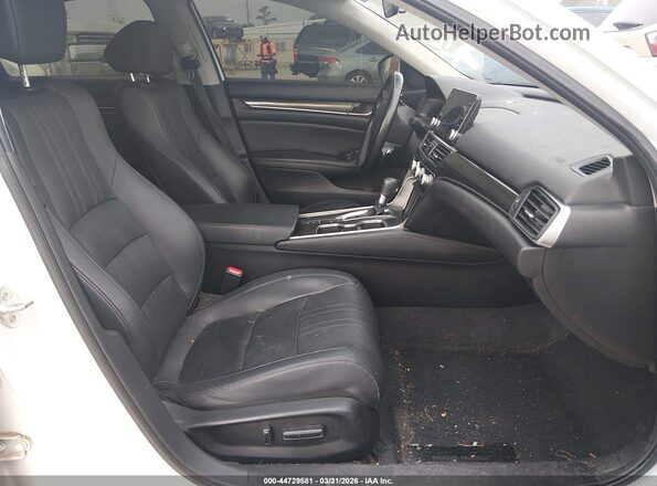 1HGCV1F41MA075063 2021 HONDA ACCORD Белый Вид салона спереди