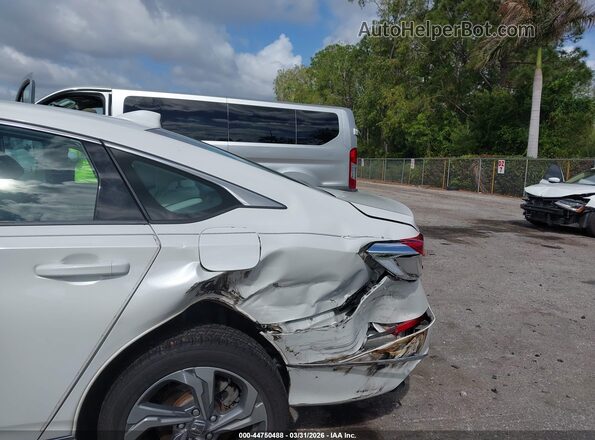 1HGCV1F48KA073257 2019 HONDA ACCORD White Widok z przodu