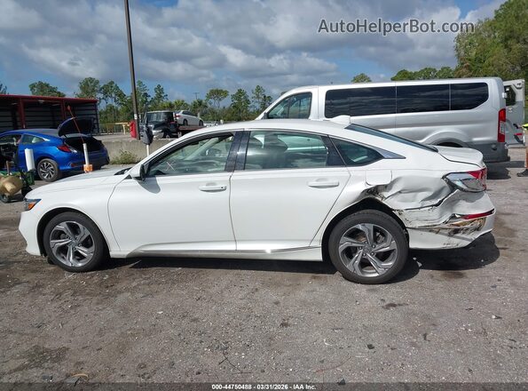 1HGCV1F48KA073257 2019 HONDA ACCORD White Widok wnętrza 360 stopni