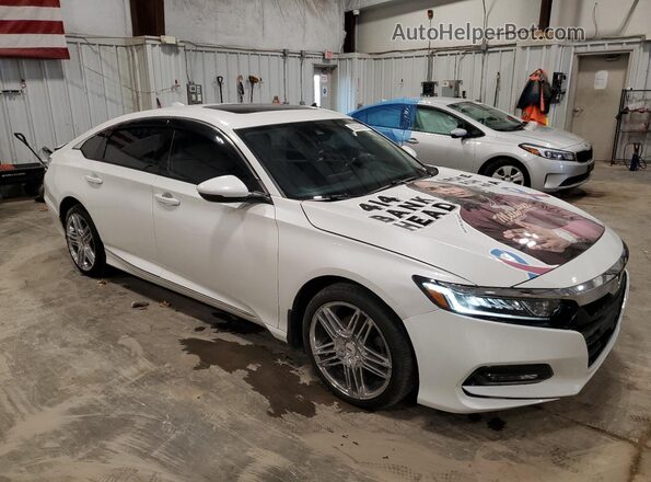1HGCV1F5XKA132172 2019 HONDA ACCORD White Передня права чверть