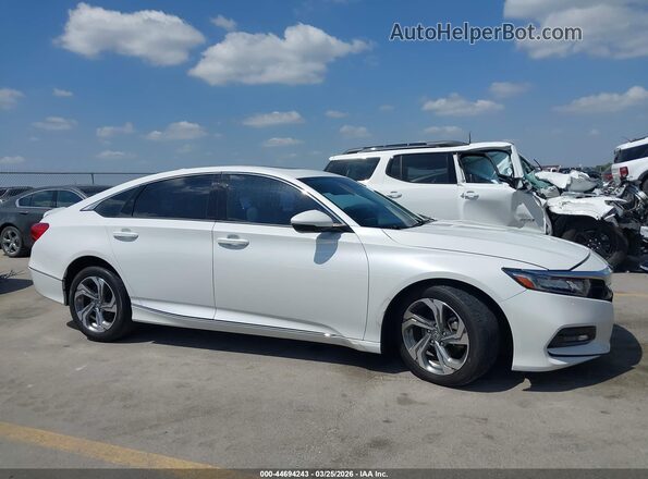 1HGCV1F5XKA163566 2019 HONDA ACCORD White Vista interior trasera