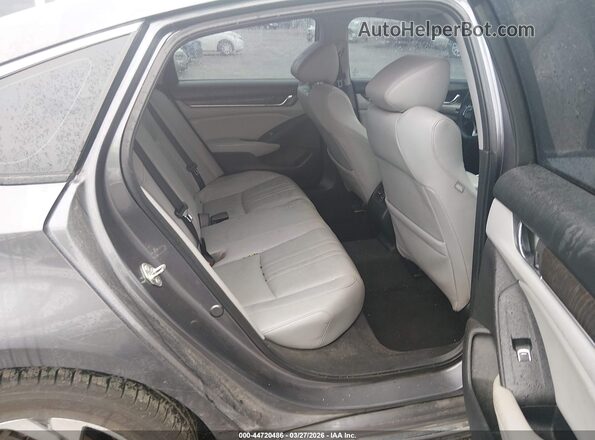 1HGCV2F64JA015832 2018 HONDA ACCORD Серый Вид наклейки с VIN-кодом