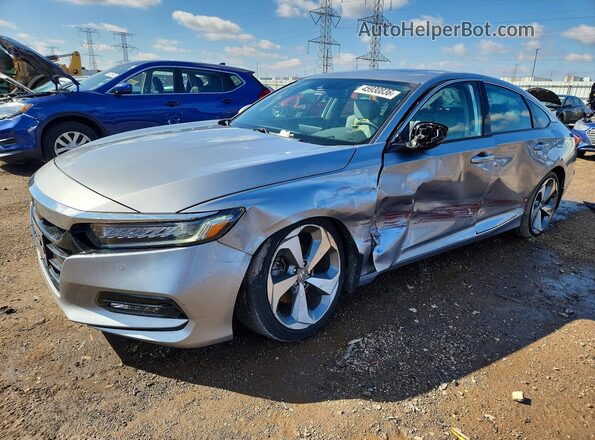 1HGCV2F99JA050957 2018 HONDA ACCORD Серебряный Передняя левая четверть