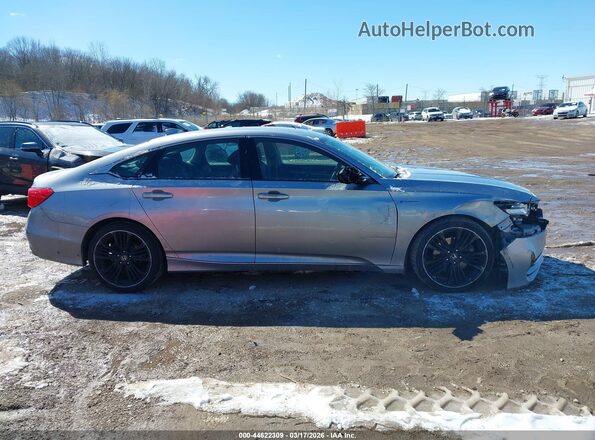 1HGCV3F18LA009612 2020 HONDA ACCORD HYBRID Серебряный Вид задней части салона