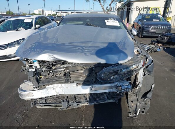 1HGCV3F54KA013707 2019 HONDA ACCORD HYBRID Silver Vista interior trasera