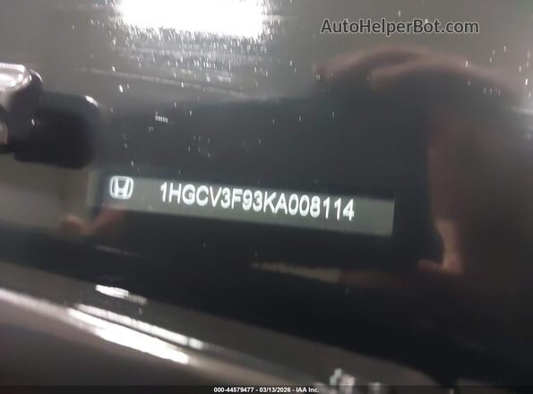 1HGCV3F93KA008114 2019 HONDA ACCORD HYBRID Gray Engine compartment view