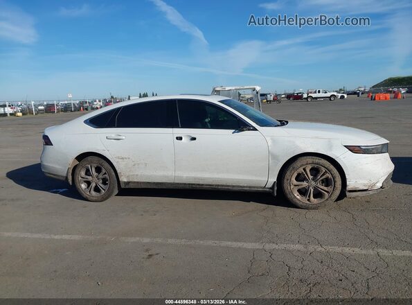 1HGCY1F39RA044634 2024 HONDA ACCORD White Սալոնի հետևի տեսք