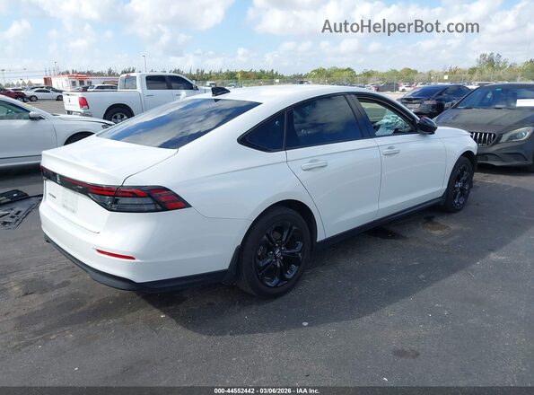 1HGCY1F40SA055570 2025 HONDA ACCORD Белый Задняя правая четверть