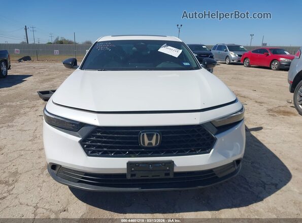 1HGCY2F52SA045606 2025 HONDA ACCORD HYBRID White Вид задньої частини салону