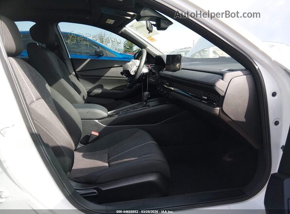 1HGCY2F5XRA075205 2024 HONDA ACCORD HYBRID White Вид салону спереду