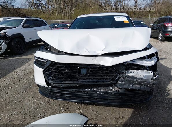 1HGCY2F5XRA075205 2024 HONDA ACCORD HYBRID White Вид задньої частини салону
