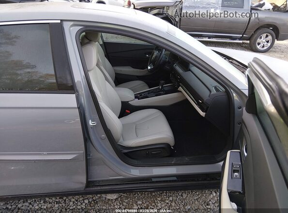 1HGCY2F82SA045308 2025 HONDA ACCORD HYBRID Gray Front interior view