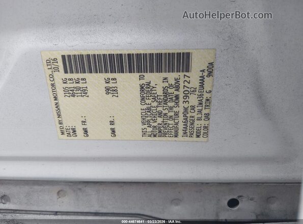 1N4AA6AP0HC390727 2017 NISSAN MAXIMA White Widok komory silnika