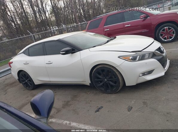 1N4AA6AP0HC390727 2017 NISSAN MAXIMA White Widok wnętrza z tyłu