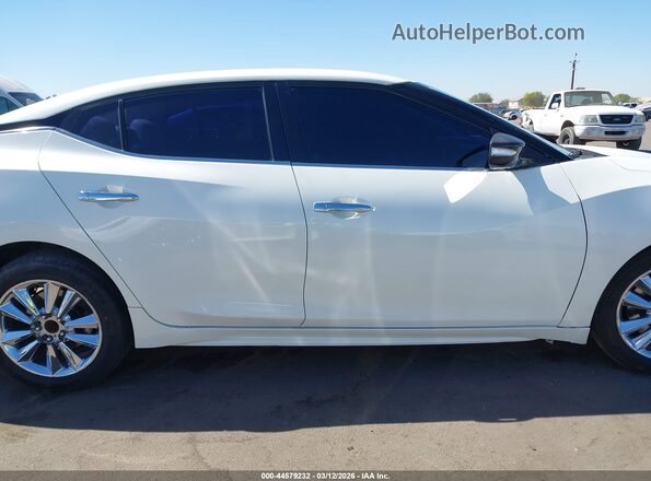 1N4AA6AP2JC381193 2018 NISSAN MAXIMA White Vista interior de 360 grados