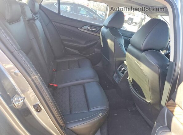 1N4AA6AP2JC389097 2018 NISSAN MAXIMA PLATINUM Gray Widok tylnych siedzeń