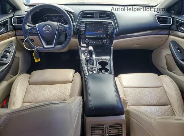 1N4AA6AP4JC372933 2018 NISSAN MAXIMA PLATINUM Красный Вид панели приборов