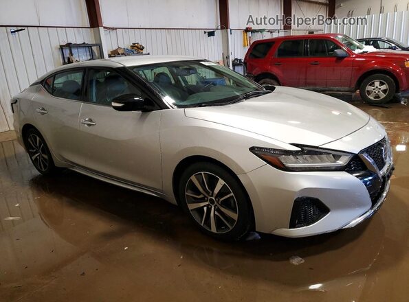 1N4AA6AV0KC361489 2019 NISSAN MAXIMA Серебряный Передняя правая четверть