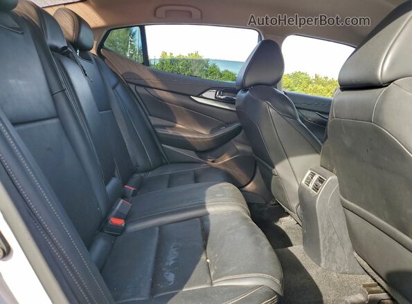 1N4AA6CVXLC365550 2020 NISSAN MAXIMA Silver Widok tylnych siedzeń