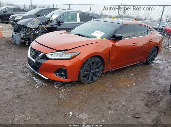 1N4AA6EV3LC372384 2020 NISSAN MAXIMA SR Orange Vista tres cuartos delantera izquierda