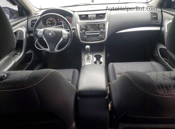1N4AL3AP0HC154961 2017 NISSAN ALTIMA Silver Vista del salpicadero