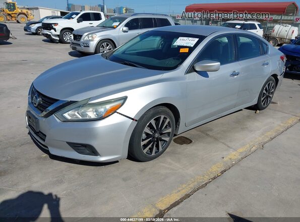 1N4AL3AP0JC111694 2018 NISSAN ALTIMA Silver Przód lewy