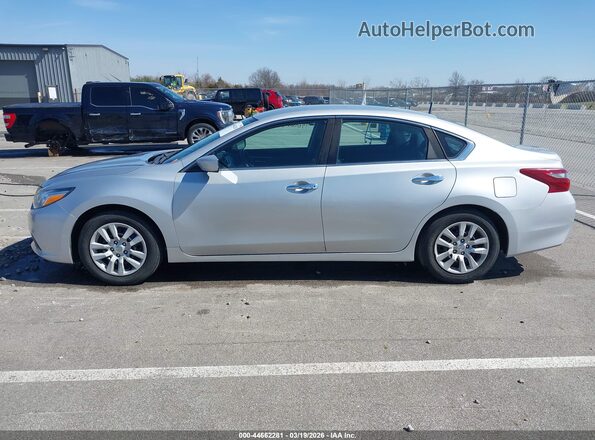1N4AL3AP0JC168686 2018 NISSAN ALTIMA Silver Widok wnętrza 360 stopni