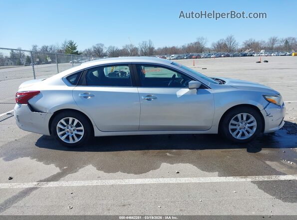 1N4AL3AP0JC168686 2018 NISSAN ALTIMA Silver Widok wnętrza z tyłu