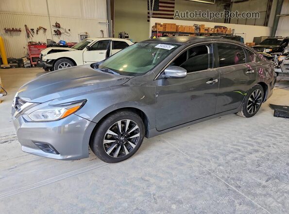 1N4AL3AP1JC215269 2018 NISSAN ALTIMA Gray Vista tres cuartos delantera izquierda