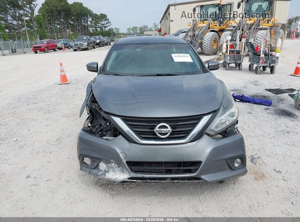 1N4AL3AP1JC228653 2018 NISSAN ALTIMA Gray Widok z przodu