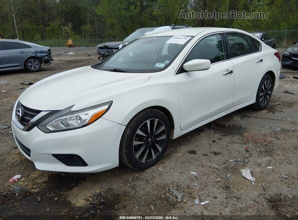 1N4AL3AP2JC132546 2018 NISSAN ALTIMA Белый Передняя левая четверть