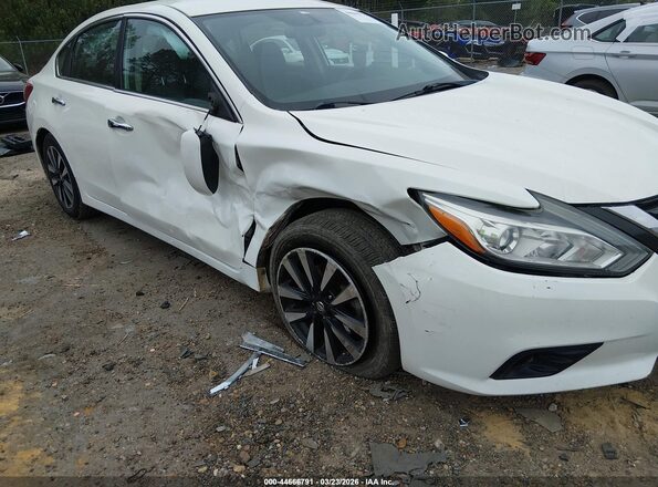 1N4AL3AP2JC132546 2018 NISSAN ALTIMA Белый Вид спереди