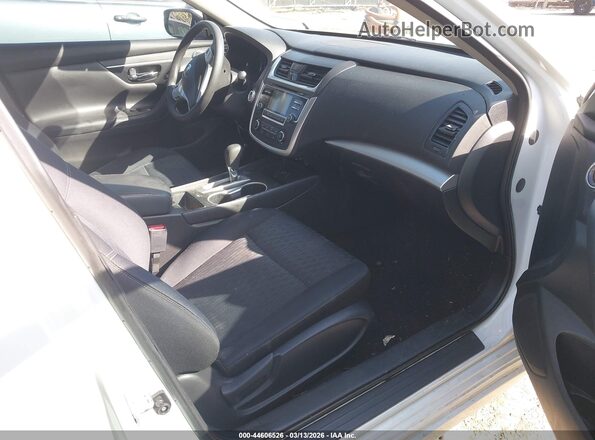 1N4AL3AP2JC233408 2018 NISSAN ALTIMA White წინა სალონის ხედი