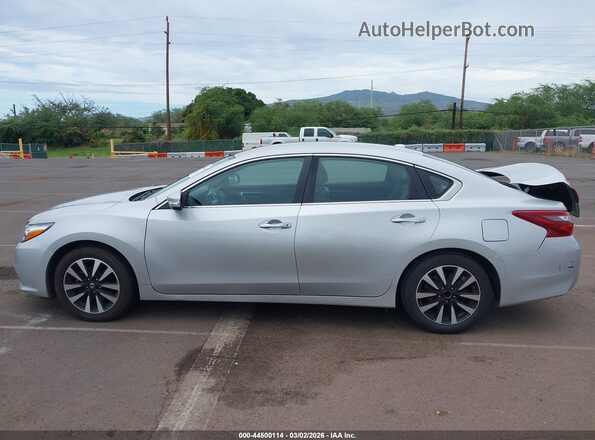 1N4AL3AP3JC122673 2018 NISSAN ALTIMA Silver Vista interior de 360 grados