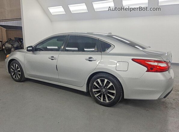 1N4AL3AP7HC171384 2017 NISSAN ALTIMA Серебряный Задняя левая четверть