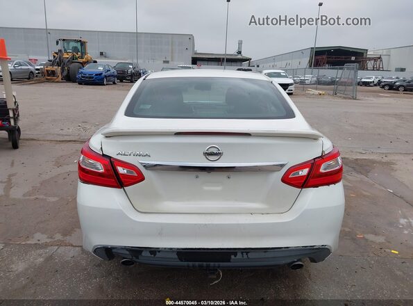1N4AL3AP8HN330711 2017 NISSAN ALTIMA White 