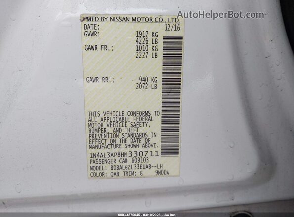 1N4AL3AP8HN330711 2017 NISSAN ALTIMA White Widok komory silnika