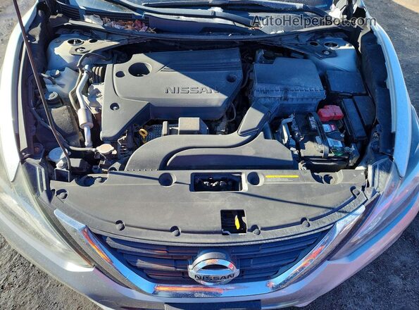 1N4AL3AP9GC258475 2016 NISSAN ALTIMA Silver Rear interior view