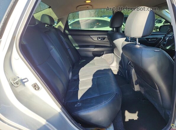 1N4AL3AP9GC258475 2016 NISSAN ALTIMA Silver Rear seats view
