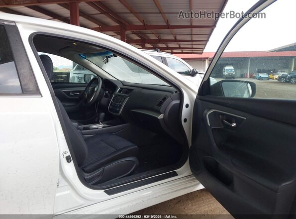 1N4AL3AP9JC101293 2018 NISSAN ALTIMA White Vista interior delantera